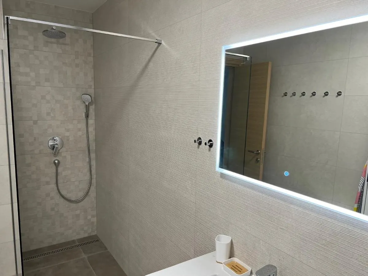 Apartmán Luxury-Mandre 0*, Mandre