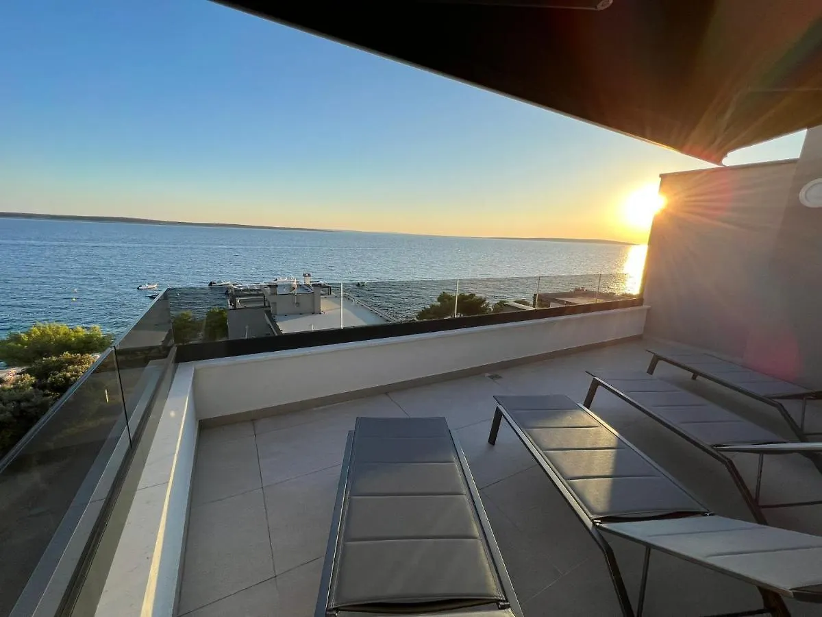 Luxury-Mandre Apartment