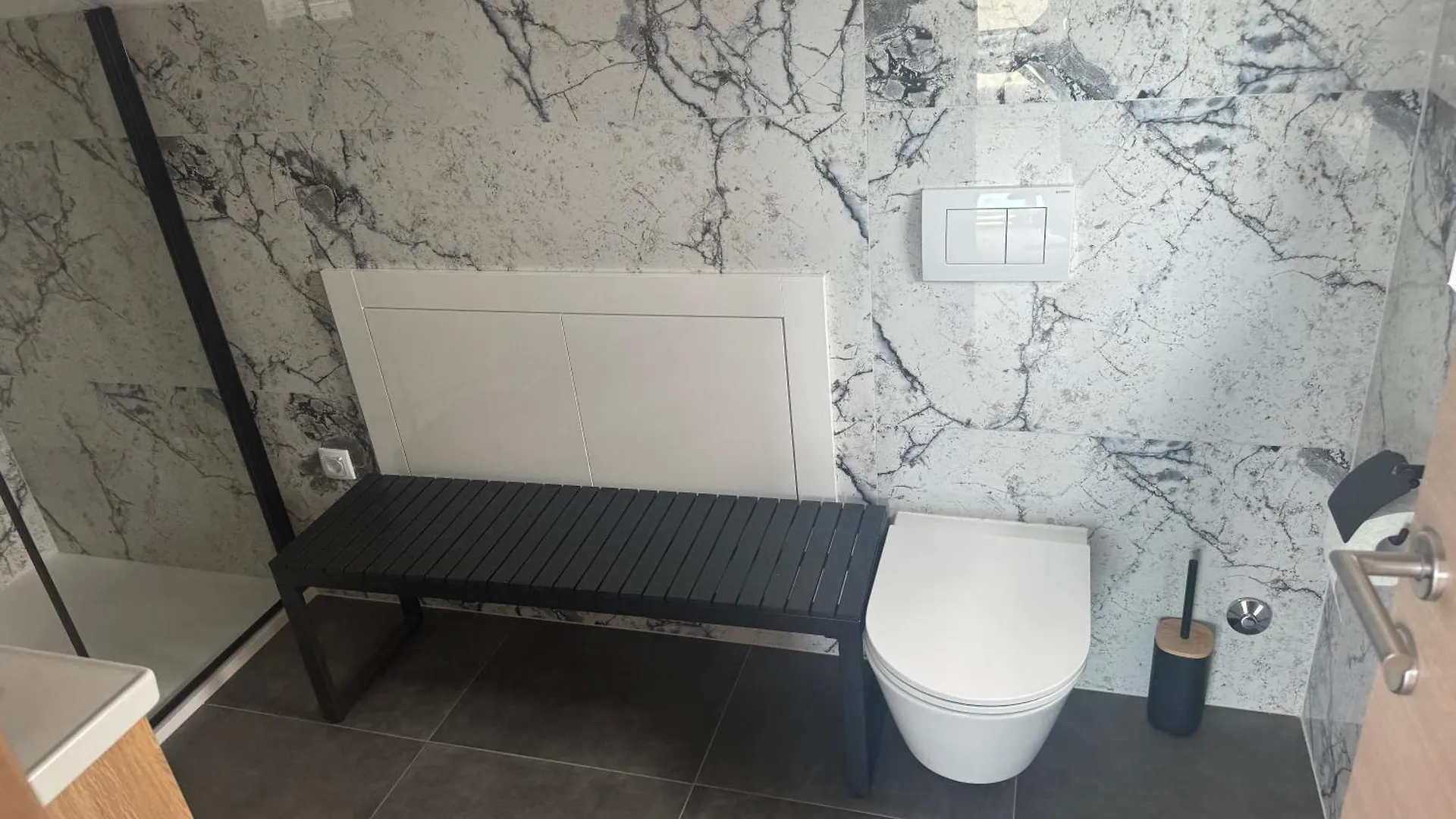 Luxury-Mandre Apartment